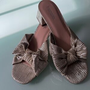 Kensie Women's Metallic Bow Slide Sandals WORN TWICE